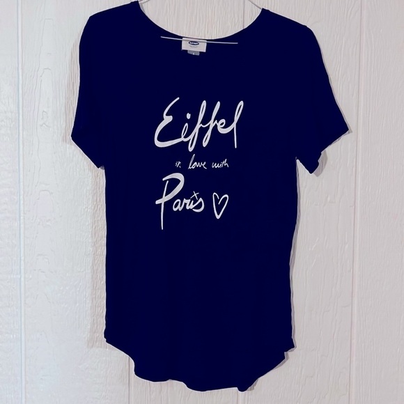Eiffel in love with Paris black tee size small. - Picture 1 of 3